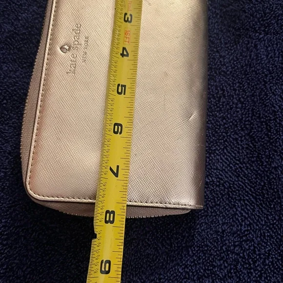 Kate Spade Gold Metallic Saffiano Leather Zip Around Wallet/Wristlet - Picture 13 of 14